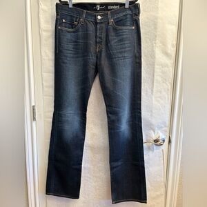 7 For All Mankind Men's Standard Straight Leg Jeans with button fly Sz-33x34.BB8
